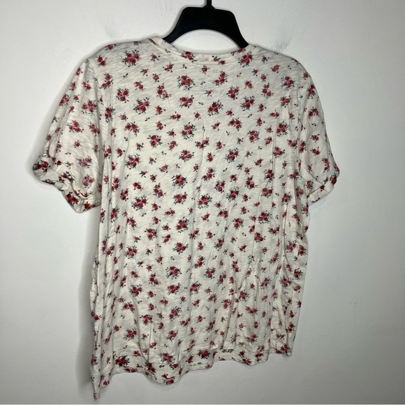 Torrid floral t-shirt relaxed fit 100% cotton size 1 - Picture 3 of 3